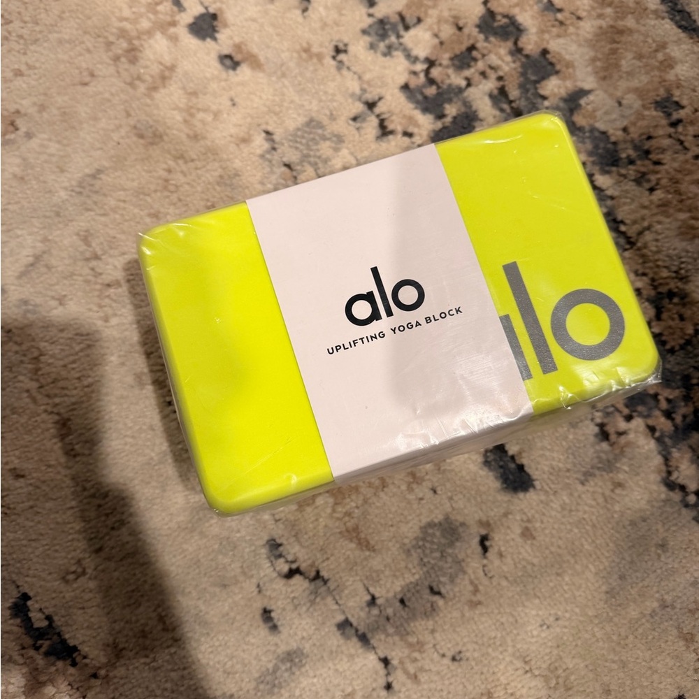 ALO Yoga Neon Yellow Uplifting Yoga Block
